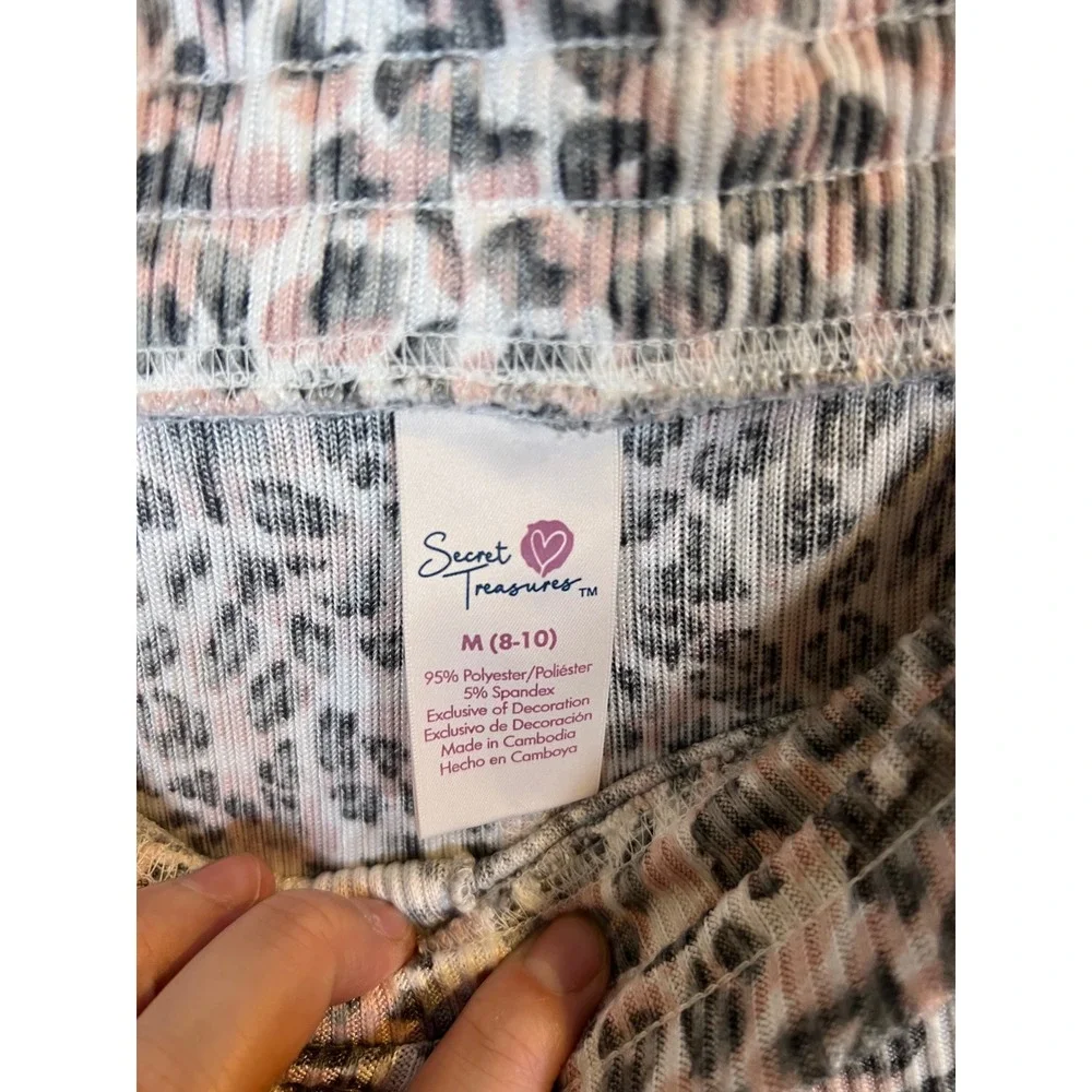 Secret Treasures Womens Pajama Pants Ribbed Leopard Print Pink‎ Gray Size M